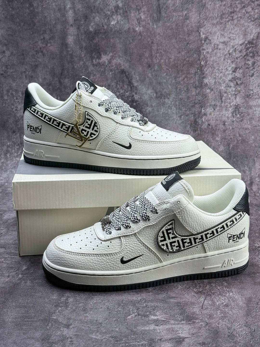 210 Nike Air Force 1 Low 07 x Louis Vuitton x Fendi 白黑小勾满天星 XY9025-020-Chinese UA Cheap High Quatity Brand Clothes Bags handbags Sneakers wholesale wholesaler seller from China Factory suppliers Fashion Clothing Shoes best Quality Beautiful Price 210 Nike Air Force 1 Low 07 x Louis Vuitton x Fendi 白黑小勾满天星 XY9025-020