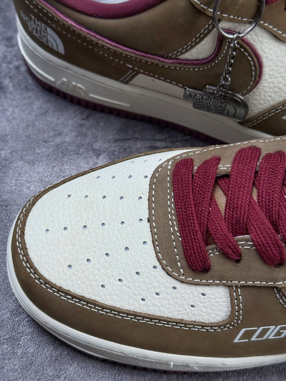 Nike Air Force 1 Low 07 x The North Face 棕白红 BK1916-011