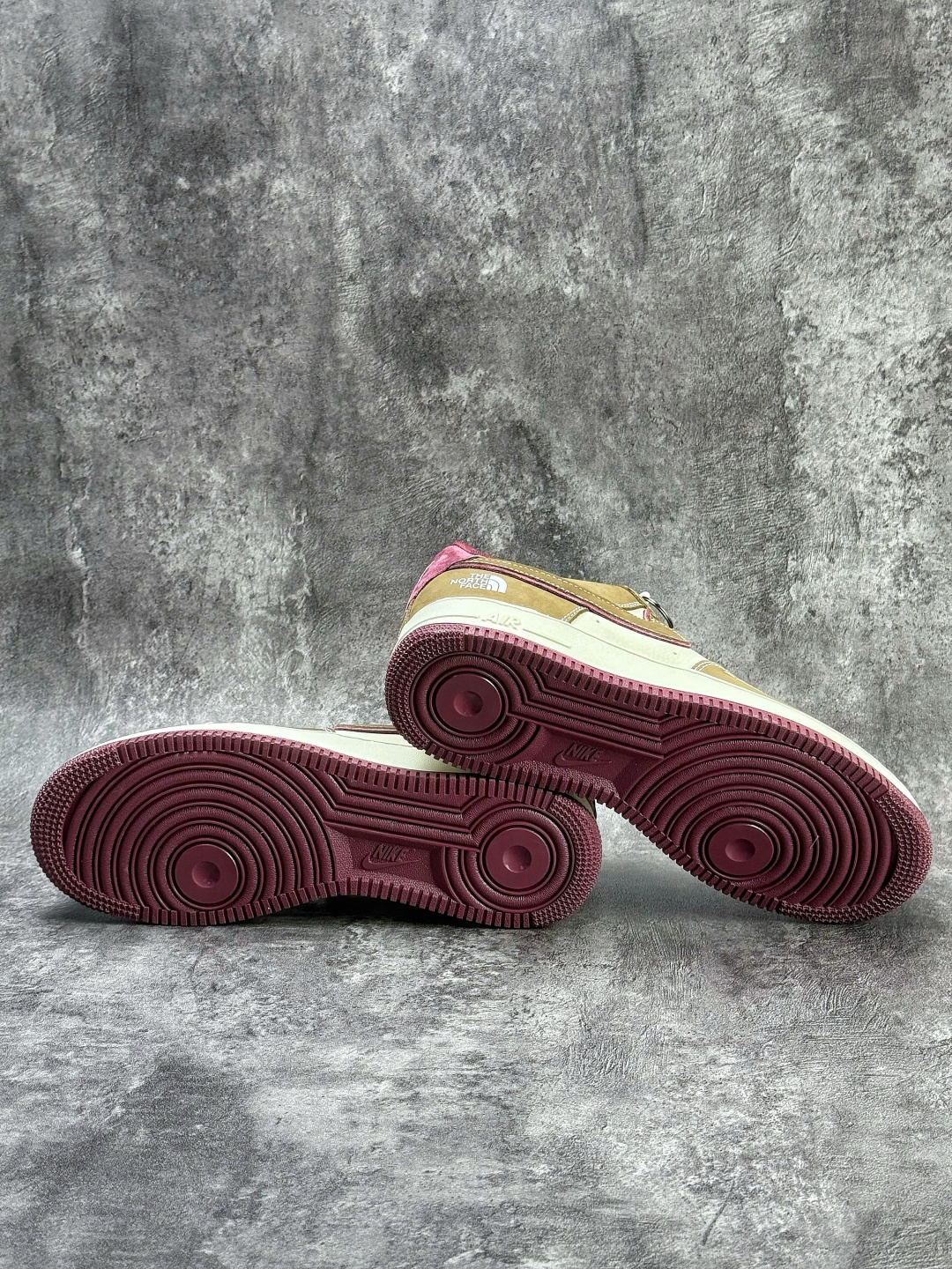 Nike Air Force 1 Low 07 x The North Face 棕白红 BK1916-011