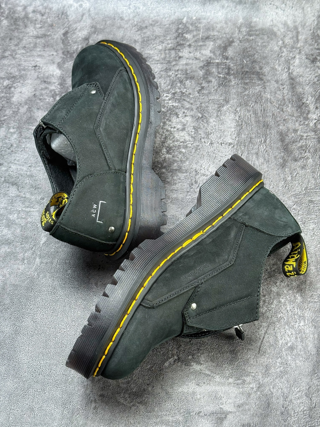 Dr.Martens 马汀博士马丁靴 1461系列3孔低帮牛津厚底款 R11822202-Top High Quatity Cheap Sneakers Fashion Clothing Clothes Bags handbags Shoes of all Brand wholesale With The best Quality And Beautiful Price from China Factory Chinese suppliers wholesaler seller Dr.Martens 马汀博士马丁靴 1461系列3孔低帮牛津厚底款 R11822202
