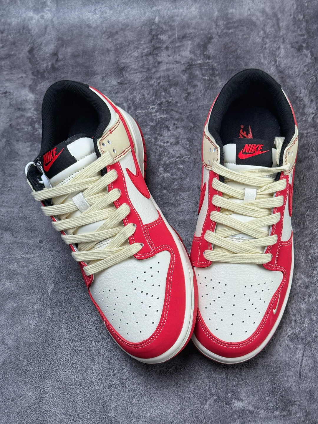 Nike SB Dunk Low 马年限定 红白三小勾 SD6868-113-Top High Quatity Cheap Sneakers Fashion Clothing Clothes Bags handbags Shoes of all Brand wholesale With The best Quality And Beautiful Price from China Factory Chinese suppliers wholesaler seller Nike SB Dunk Low 马年限定 红白三小勾 SD6868-113