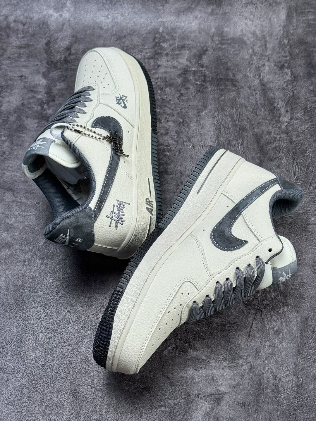 210 Nike Air Force 1 Low 07 x Stussy 白灰小勾 DN1688-814-Chinese UA Cheap High Quatity Brand Clothes Bags handbags Sneakers wholesale wholesaler seller from China Factory suppliers Fashion Clothing Shoes best Quality Beautiful Price 210 Nike Air Force 1 Low 07 x Stussy 白灰小勾 DN1688-814
