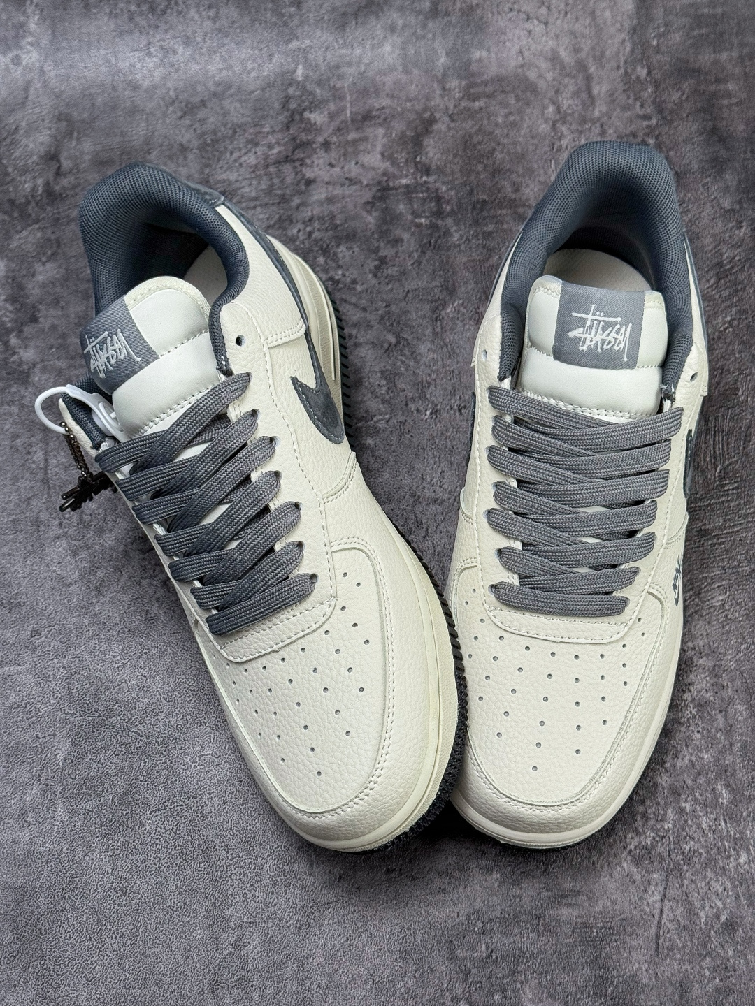 210 Nike Air Force 1 Low 07 x Stussy 白灰小勾 DN1688-814-Chinese UA Cheap High Quatity Brand Clothes Bags handbags Sneakers wholesale wholesaler seller from China Factory suppliers Fashion Clothing Shoes best Quality Beautiful Price 210 Nike Air Force 1 Low 07 x Stussy 白灰小勾 DN1688-814