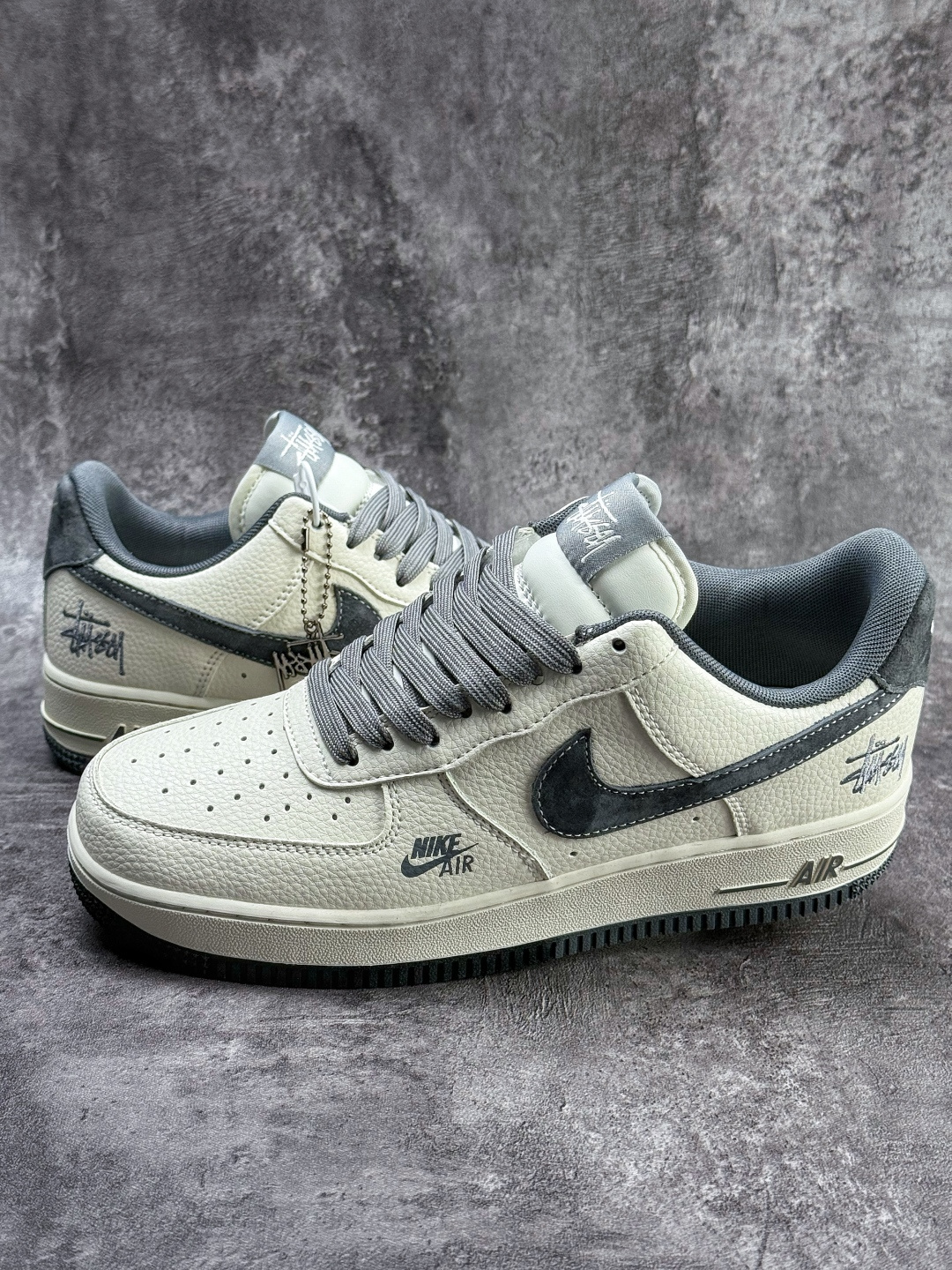 210 Nike Air Force 1 Low 07 x Stussy 白灰小勾 DN1688-814-Chinese UA Cheap High Quatity Brand Clothes Bags handbags Sneakers wholesale wholesaler seller from China Factory suppliers Fashion Clothing Shoes best Quality Beautiful Price 210 Nike Air Force 1 Low 07 x Stussy 白灰小勾 DN1688-814