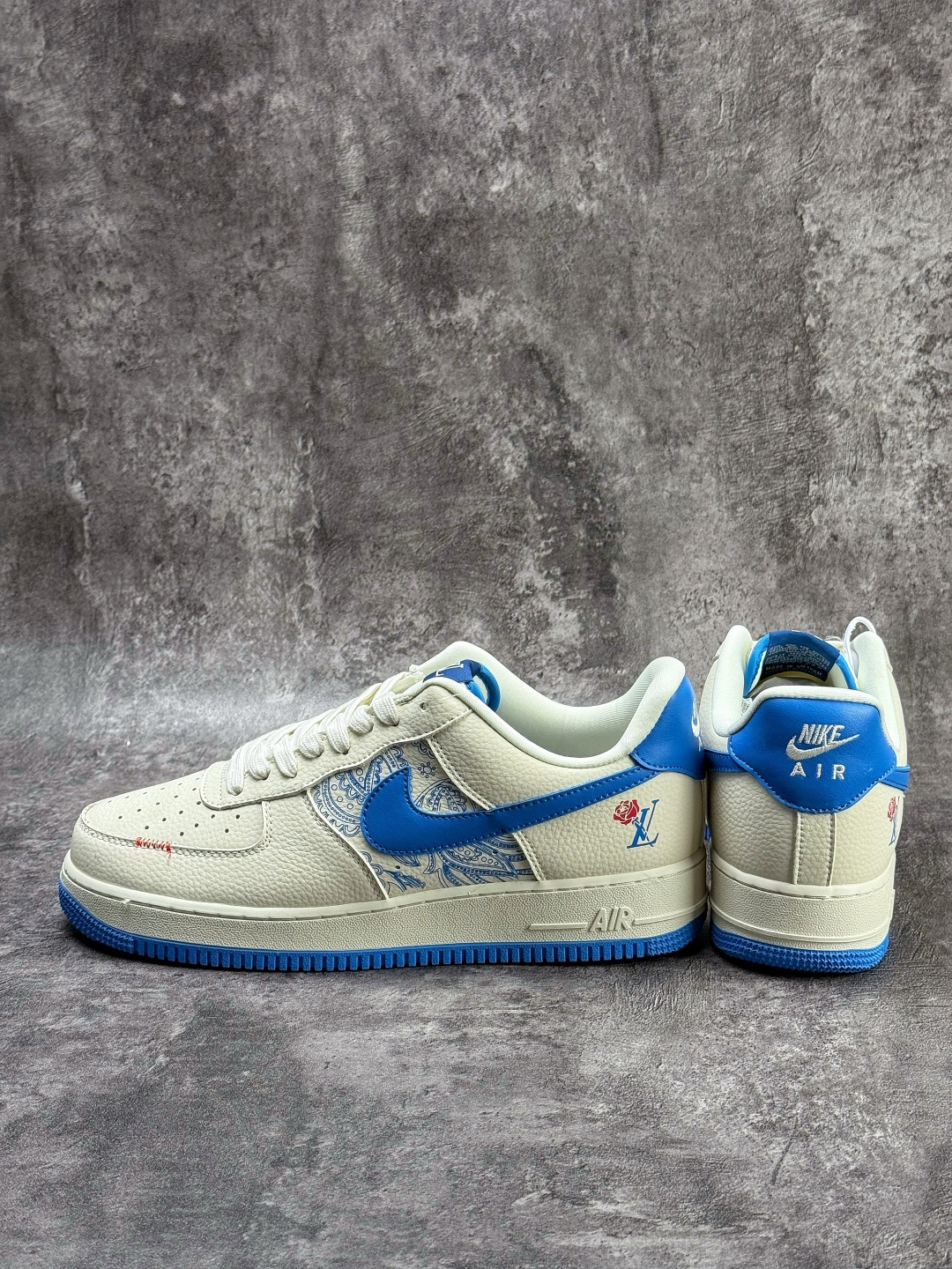 210 Nike Air Force 1 Low 07 x Louis Vuitton 白蓝 BK1916-009-Chinese UA Cheap High Quatity Brand Clothes Bags handbags Sneakers wholesale wholesaler seller from China Factory suppliers Fashion Clothing Shoes best Quality Beautiful Price 210 Nike Air Force 1 Low 07 x Louis Vuitton 白蓝 BK1916-009