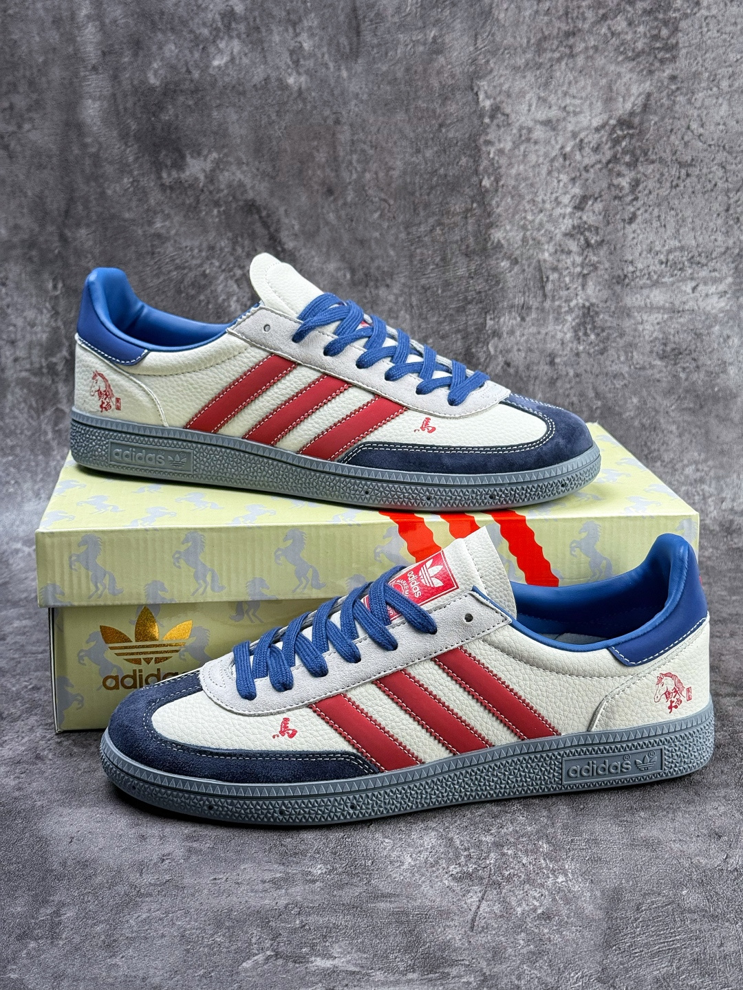 190 C版 Adidas Gazelle INdoor 马年定制 SD6832CC-Chinese UA Cheap High Quatity Brand Clothes Bags handbags Sneakers wholesale wholesaler seller from China Factory suppliers Fashion Clothing Shoes best Quality Beautiful Price 190 C版 Adidas Gazelle INdoor 马年定制 SD6832CC