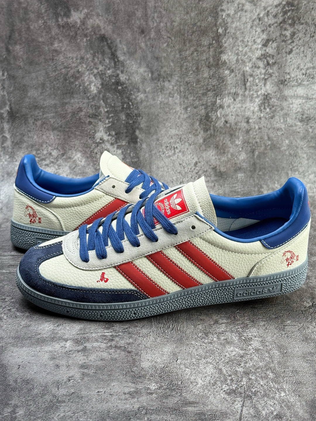 190 C版 Adidas Gazelle INdoor 马年定制 SD6832CC-Chinese UA Cheap High Quatity Brand Clothes Bags handbags Sneakers wholesale wholesaler seller from China Factory suppliers Fashion Clothing Shoes best Quality Beautiful Price 190 C版 Adidas Gazelle INdoor 马年定制 SD6832CC