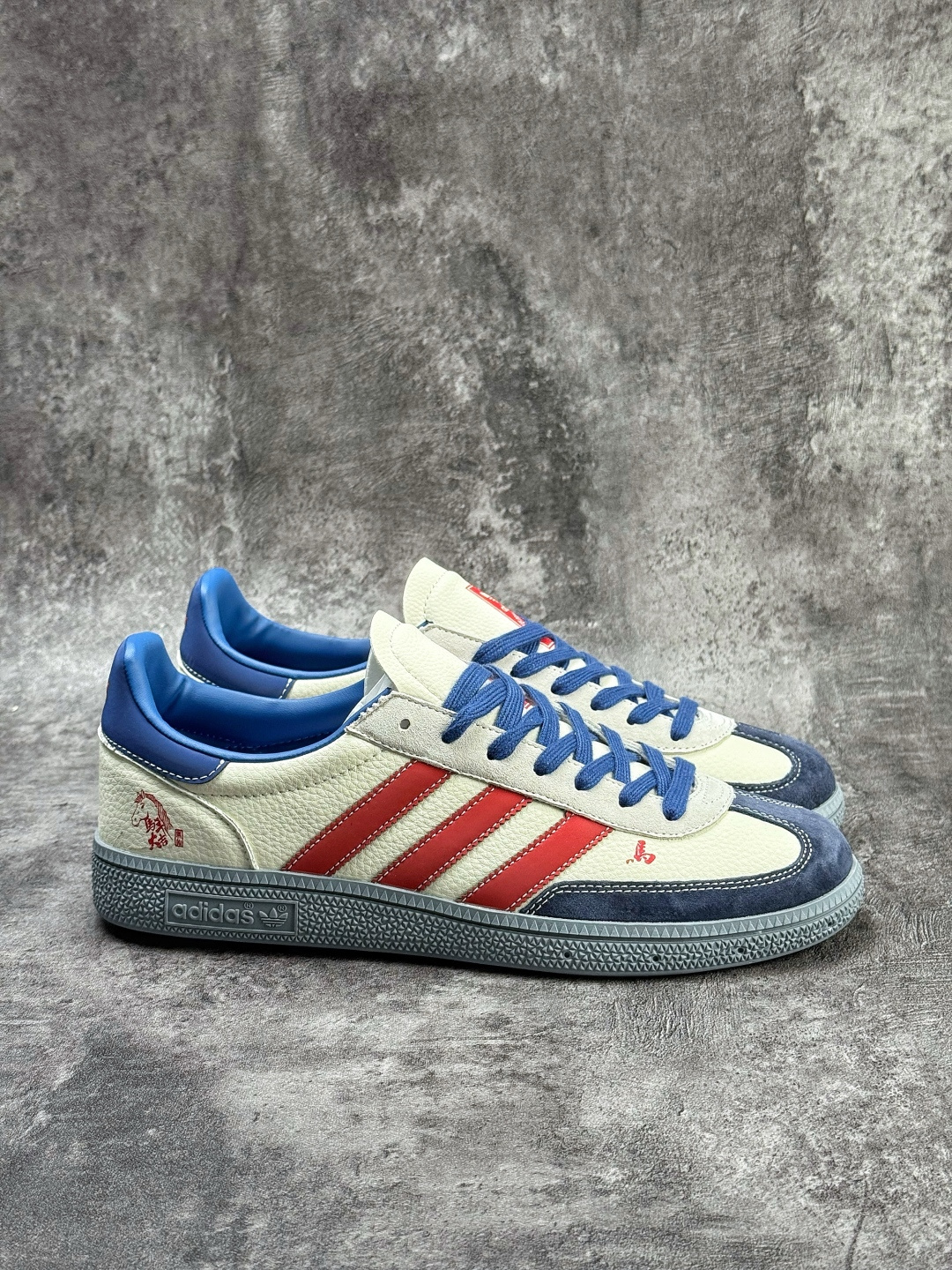 190 C版 Adidas Gazelle INdoor 马年定制 SD6832CC-Chinese UA Cheap High Quatity Brand Clothes Bags handbags Sneakers wholesale wholesaler seller from China Factory suppliers Fashion Clothing Shoes best Quality Beautiful Price 190 C版 Adidas Gazelle INdoor 马年定制 SD6832CC
