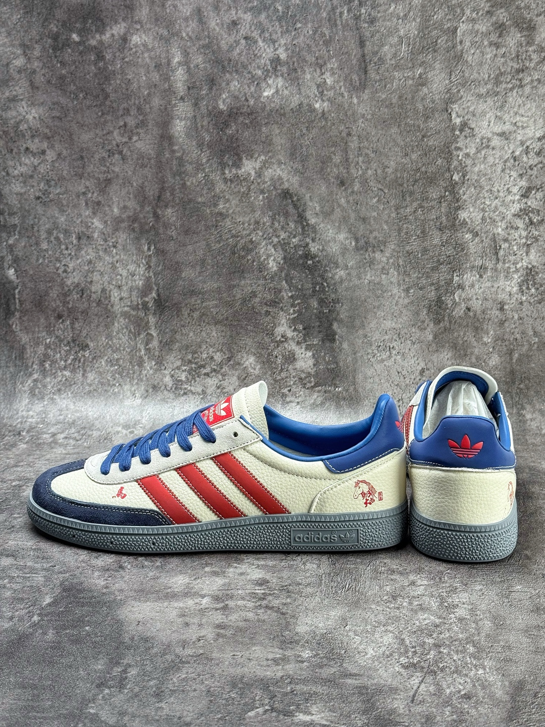 190 C版 Adidas Gazelle INdoor 马年定制 SD6832CC-Chinese UA Cheap High Quatity Brand Clothes Bags handbags Sneakers wholesale wholesaler seller from China Factory suppliers Fashion Clothing Shoes best Quality Beautiful Price 190 C版 Adidas Gazelle INdoor 马年定制 SD6832CC