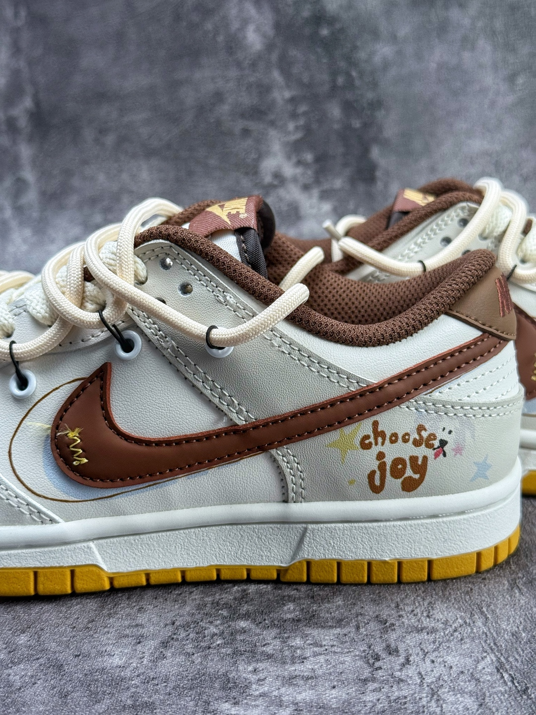 Nike SB Dunk Low 白棕 HM3695-071-Top High Quatity Cheap Sneakers Fashion Clothing Clothes Bags handbags Shoes of all Brand wholesale With The best Quality And Beautiful Price from China Factory Chinese suppliers wholesaler seller Nike SB Dunk Low 白棕 HM3695-071