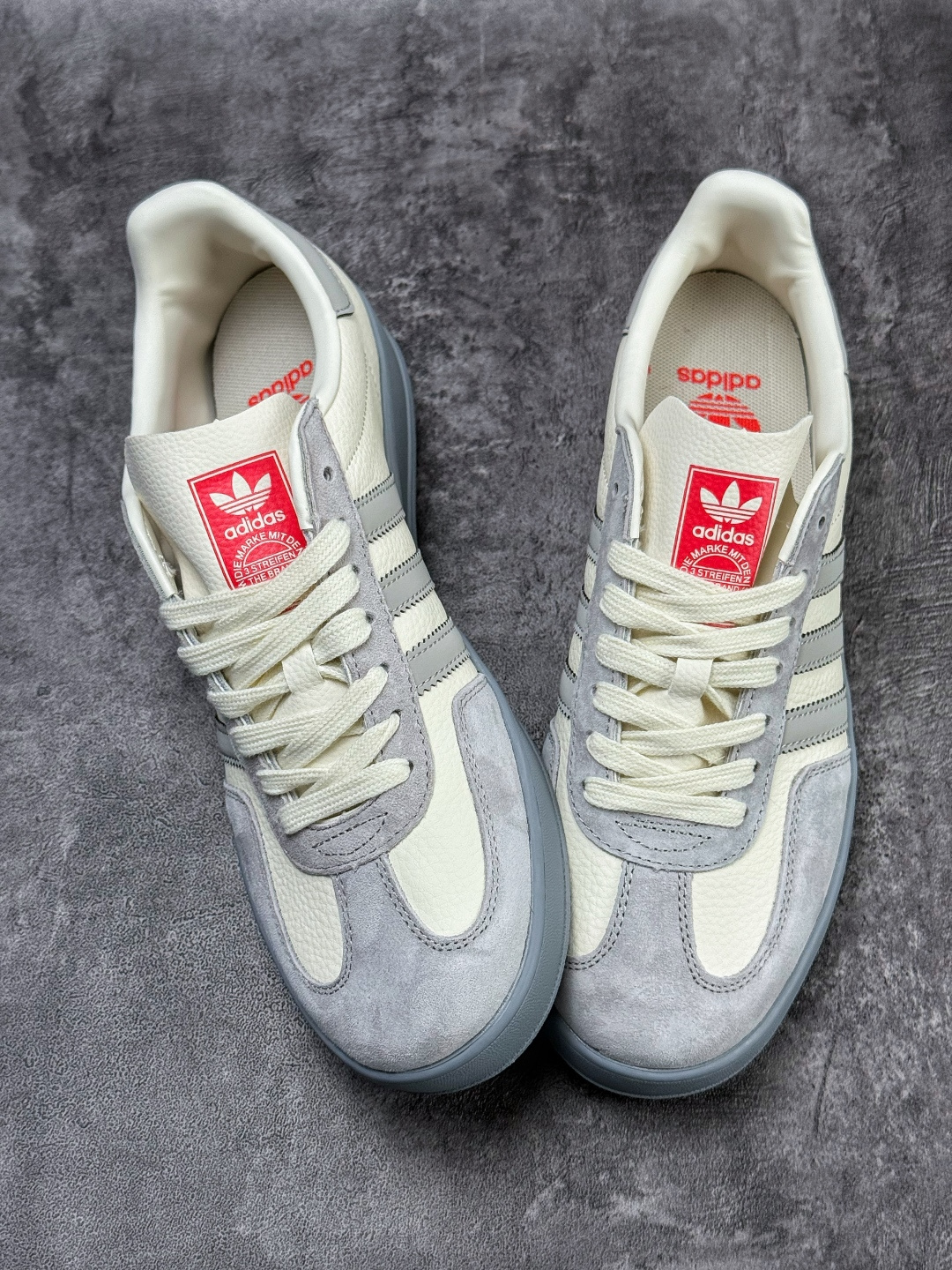 210 F版 马年新款海外定制限量发售 Adidas Originals GAZELLE BOLD W“马年联名限定”专为 2026 丙午马年打造的限定德训鞋 ZH2598-Chinese UA Cheap High Quatity Brand Clothes Bags handbags Sneakers wholesale wholesaler seller from China Factory suppliers Fashion Clothing Shoes best Quality Beautiful Price 210 F版 马年新款海外定制限量发售 Adidas Originals GAZELLE BOLD W“马年联名限定”专为 2026 丙午马年打造的限定德训鞋 ZH2598