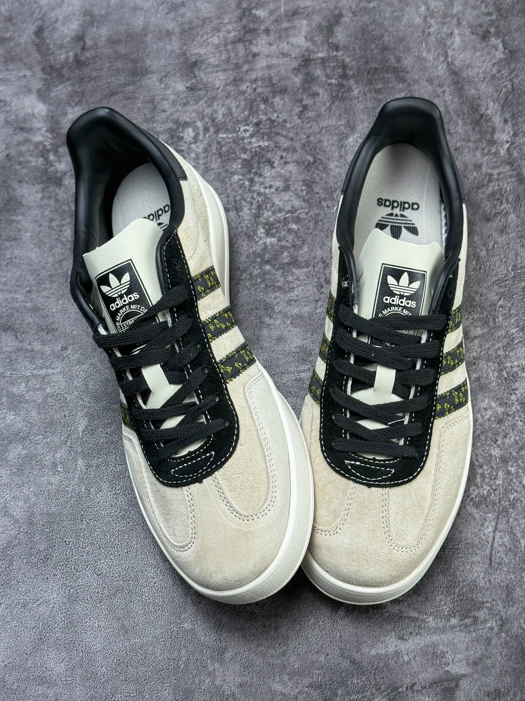 F版 马年新款海外定制限量发售 Adidas Originals GAZELLE BOLD W“马年联名限定”限定德训鞋 LX0901-Top High Quatity Cheap Sneakers Fashion Clothing Clothes Bags handbags Shoes of all Brand wholesale With The best Quality And Beautiful Price from China Factory Chinese suppliers wholesaler seller F版 马年新款海外定制限量发售 Adidas Originals GAZELLE BOLD W“马年联名限定”限定德训鞋 LX0901