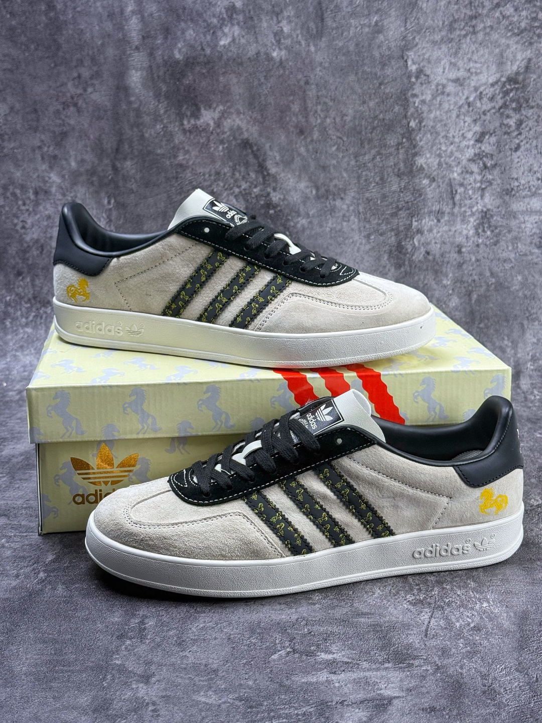 F版 马年新款海外定制限量发售 Adidas Originals GAZELLE BOLD W“马年联名限定”限定德训鞋 LX0901-Top High Quatity Cheap Sneakers Fashion Clothing Clothes Bags handbags Shoes of all Brand wholesale With The best Quality And Beautiful Price from China Factory Chinese suppliers wholesaler seller F版 马年新款海外定制限量发售 Adidas Originals GAZELLE BOLD W“马年联名限定”限定德训鞋 LX0901