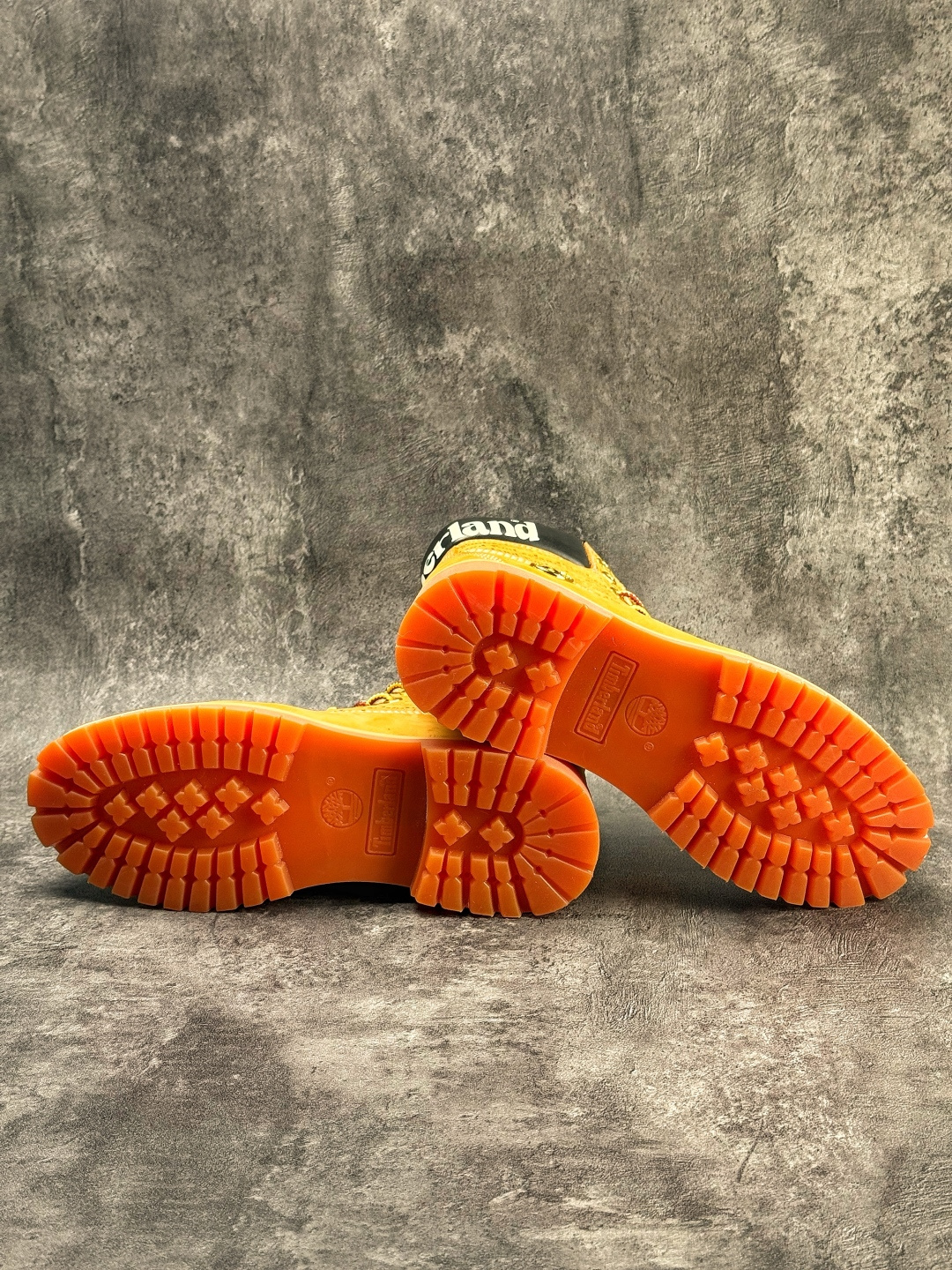 230 独家原厂渠道货 广东原厂出品 Timberland 天伯伦/添柏岚经典款大黄靴 TB01006-Chinese UA Cheap High Quatity Brand Clothes Bags handbags Sneakers wholesale wholesaler seller from China Factory suppliers Fashion Clothing Shoes best Quality Beautiful Price 230 独家原厂渠道货 广东原厂出品 Timberland 天伯伦/添柏岚经典款大黄靴 TB01006