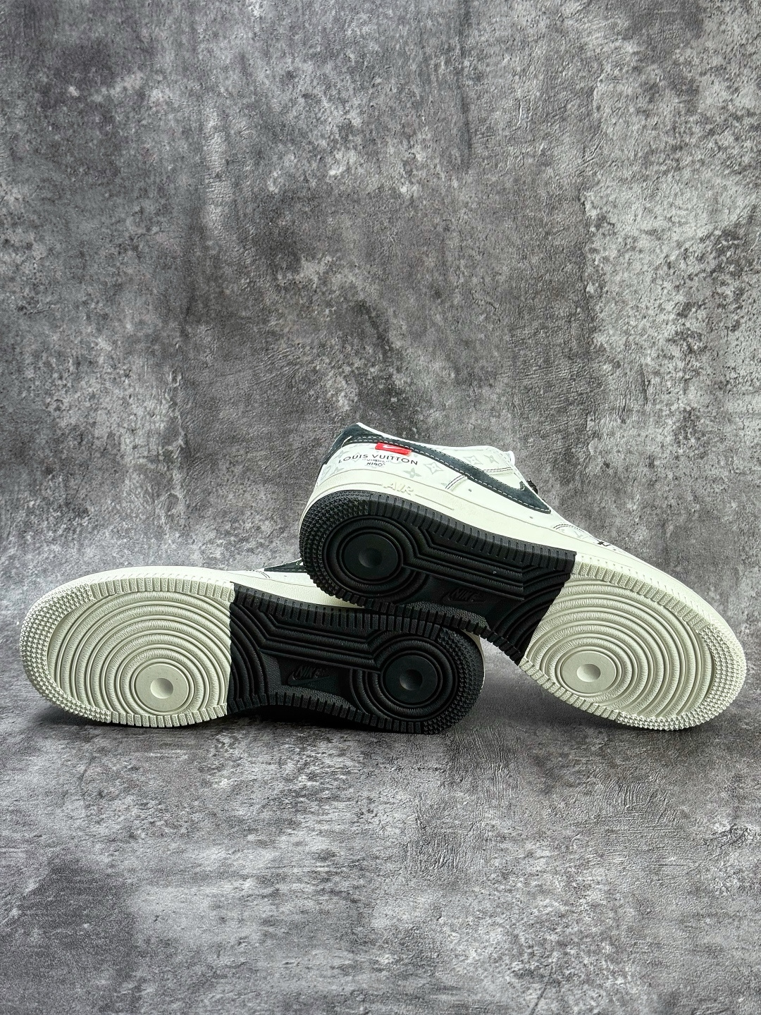 Nike Air Force 1 Low 07 x Louis Vuitton 白黑满天星 KD6699-F13-Top High Quatity Cheap Sneakers Fashion Clothing Clothes Bags handbags Shoes of all Brand wholesale With The best Quality And Beautiful Price from China Factory Chinese suppliers wholesaler seller Nike Air Force 1 Low 07 x Louis Vuitton 白黑满天星 KD6699-F13