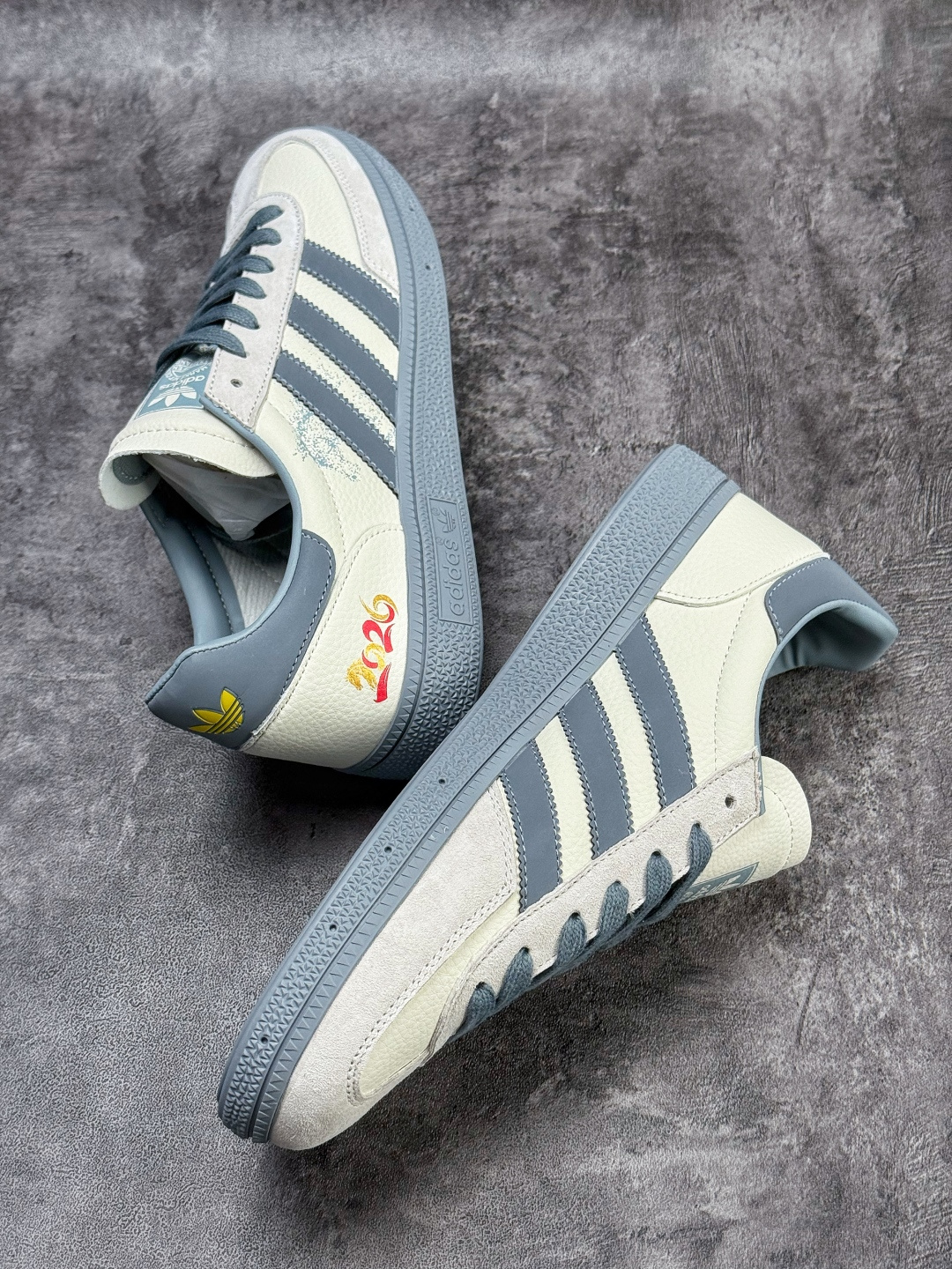 190 C版 Adidas Gazelle INdoor 马年定制 SD6837-Chinese UA Cheap High Quatity Brand Clothes Bags handbags Sneakers wholesale wholesaler seller from China Factory suppliers Fashion Clothing Shoes best Quality Beautiful Price 190 C版 Adidas Gazelle INdoor 马年定制 SD6837