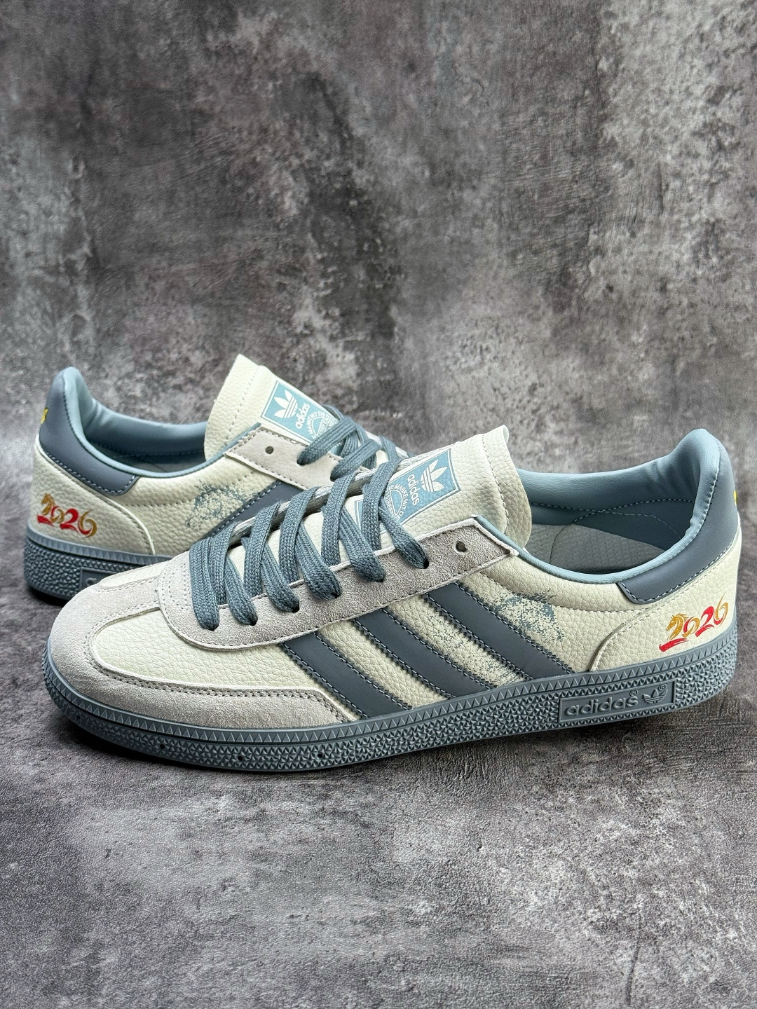 190 C版 Adidas Gazelle INdoor 马年定制 SD6837-Chinese UA Cheap High Quatity Brand Clothes Bags handbags Sneakers wholesale wholesaler seller from China Factory suppliers Fashion Clothing Shoes best Quality Beautiful Price 190 C版 Adidas Gazelle INdoor 马年定制 SD6837