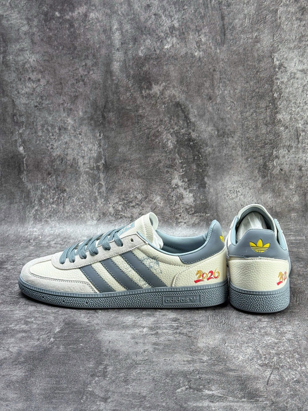 190 C版 Adidas Gazelle INdoor 马年定制 SD6837-Chinese UA Cheap High Quatity Brand Clothes Bags handbags Sneakers wholesale wholesaler seller from China Factory suppliers Fashion Clothing Shoes best Quality Beautiful Price 190 C版 Adidas Gazelle INdoor 马年定制 SD6837