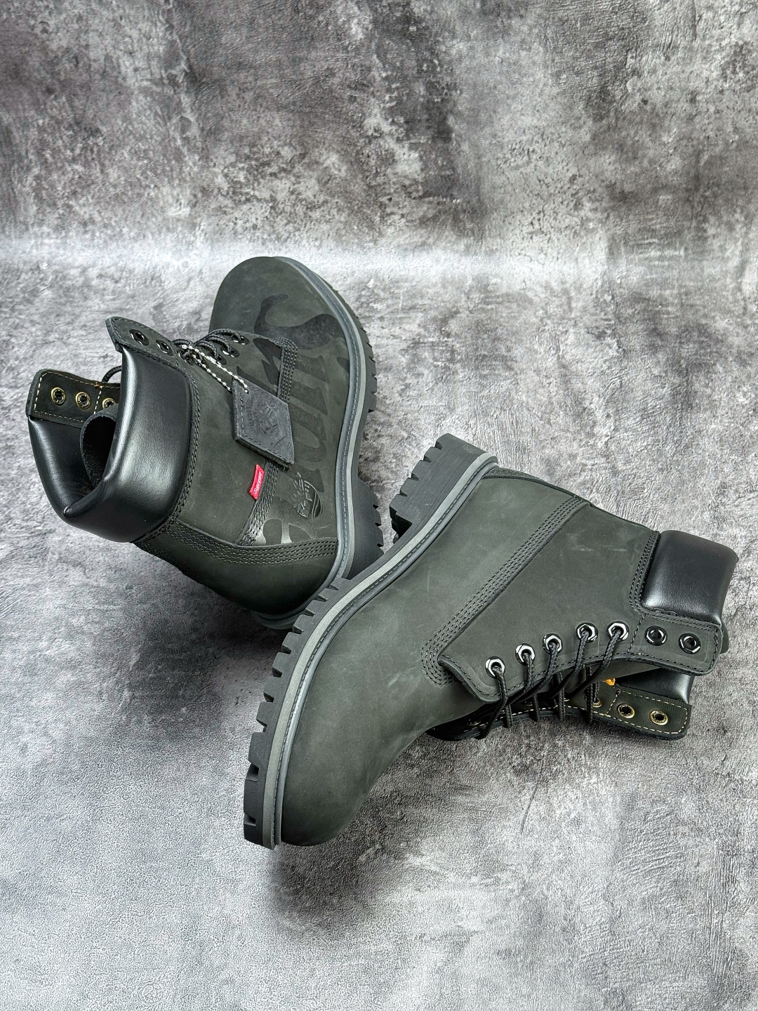 Timberland/天伯伦 添柏岚/经典大黄靴 高帮/ 黑色 TB 010061 713-Top High Quatity Cheap Sneakers Fashion Clothing Clothes Bags handbags Shoes of all Brand wholesale With The best Quality And Beautiful Price from China Factory Chinese suppliers wholesaler seller Timberland/天伯伦 添柏岚/经典大黄靴 高帮/ 黑色 TB 010061 713