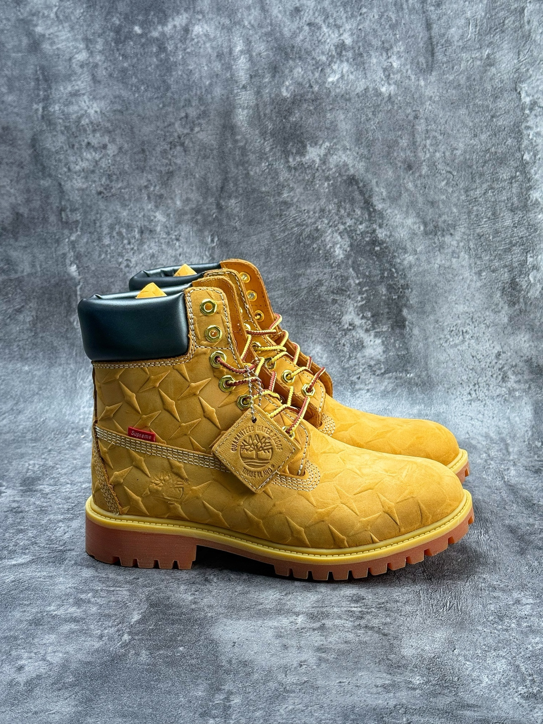 Timberland/天伯伦 添柏岚/经典大黄靴 高帮/ 麦色 TB 010061 713-Top High Quatity Cheap Sneakers Fashion Clothing Clothes Bags handbags Shoes of all Brand wholesale With The best Quality And Beautiful Price from China Factory Chinese suppliers wholesaler seller Timberland/天伯伦 添柏岚/经典大黄靴 高帮/ 麦色 TB 010061 713
