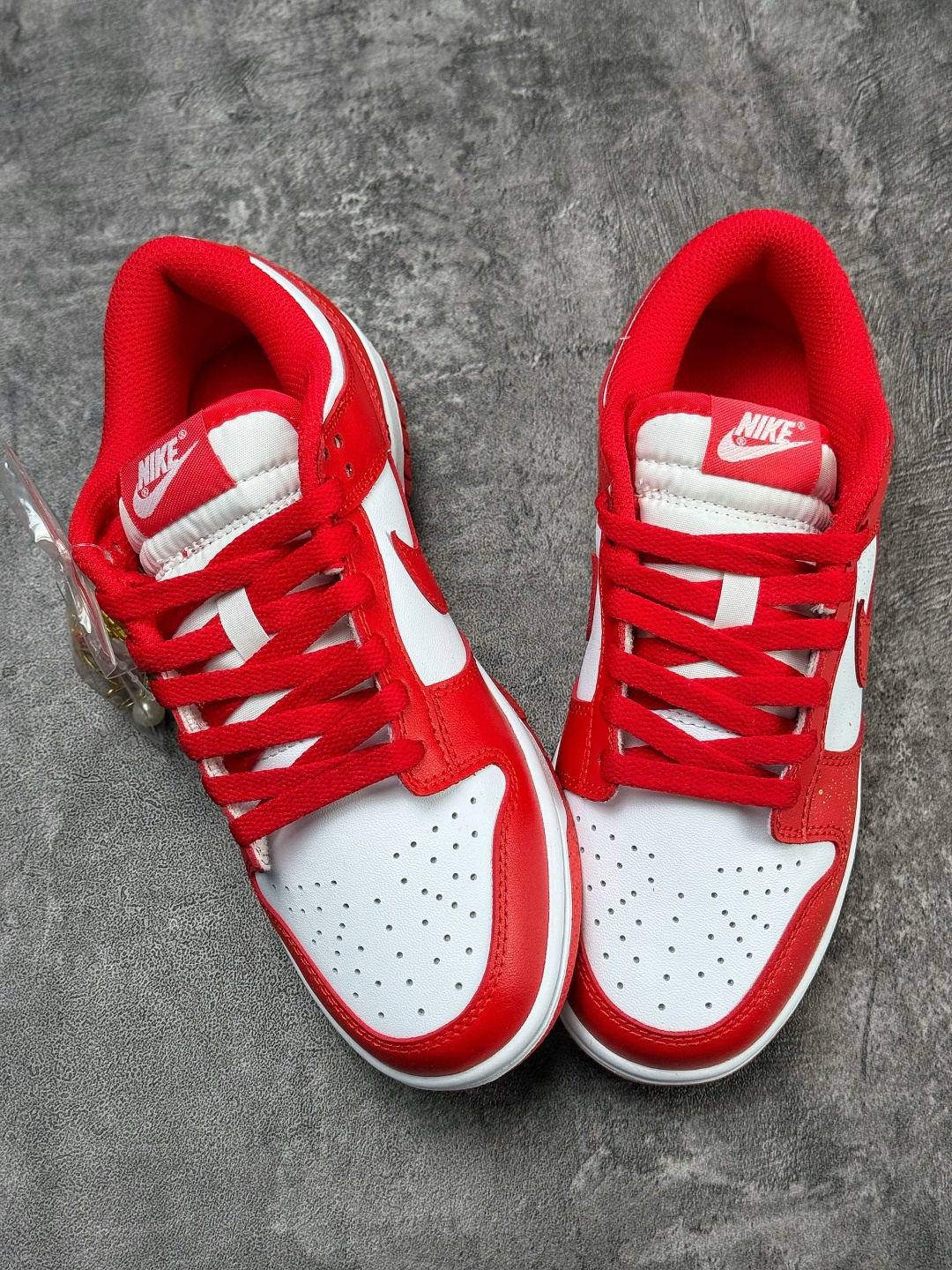 NIKE SB Dunk Low 婚庆囍宴 红白 DD1873-116-Top High Quatity Cheap Sneakers Fashion Clothing Clothes Bags handbags Shoes of all Brand wholesale With The best Quality And Beautiful Price from China Factory Chinese suppliers wholesaler seller NIKE SB Dunk Low 婚庆囍宴 红白 DD1873-116