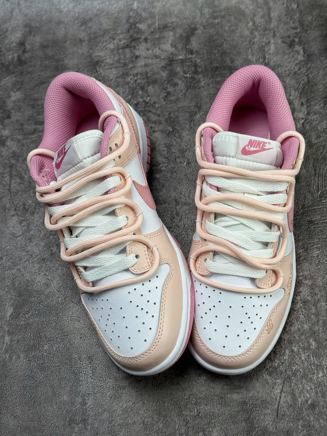 230 NIKE SB Dunk Low 米白粉绑带 DD1873-112-Chinese UA Cheap High Quatity Brand Clothes Bags handbags Sneakers wholesale wholesaler seller from China Factory suppliers Fashion Clothing Shoes best Quality Beautiful Price 230 NIKE SB Dunk Low 米白粉绑带 DD1873-112
