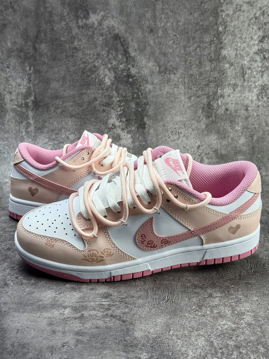 230 NIKE SB Dunk Low 米白粉绑带 DD1873-112-Chinese UA Cheap High Quatity Brand Clothes Bags handbags Sneakers wholesale wholesaler seller from China Factory suppliers Fashion Clothing Shoes best Quality Beautiful Price 230 NIKE SB Dunk Low 米白粉绑带 DD1873-112