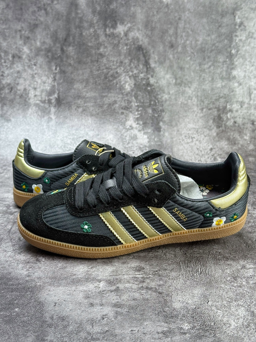 140 adidas originals Samba W 三叶草休闲防滑耐磨低帮板鞋 IH1331-Chinese UA Cheap High Quatity Brand Clothes Bags handbags Sneakers wholesale wholesaler seller from China Factory suppliers Fashion Clothing Shoes best Quality Beautiful Price 140 adidas originals Samba W 三叶草休闲防滑耐磨低帮板鞋 IH1331