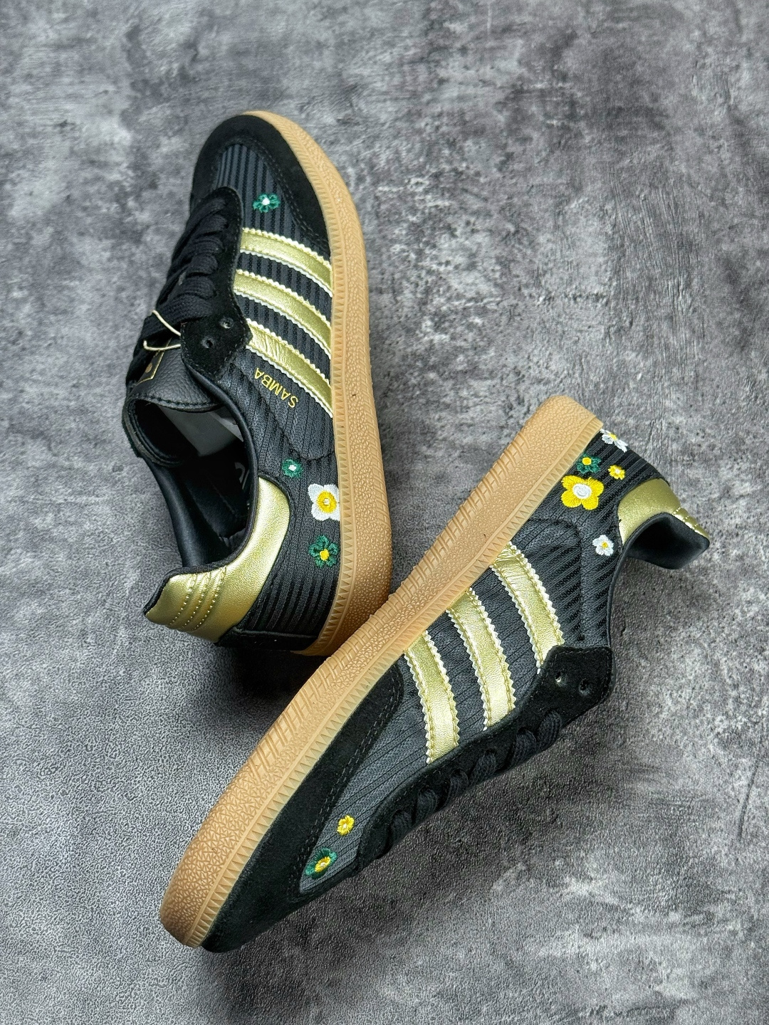 140 adidas originals Samba W 三叶草休闲防滑耐磨低帮板鞋 IH1331-Chinese UA Cheap High Quatity Brand Clothes Bags handbags Sneakers wholesale wholesaler seller from China Factory suppliers Fashion Clothing Shoes best Quality Beautiful Price 140 adidas originals Samba W 三叶草休闲防滑耐磨低帮板鞋 IH1331