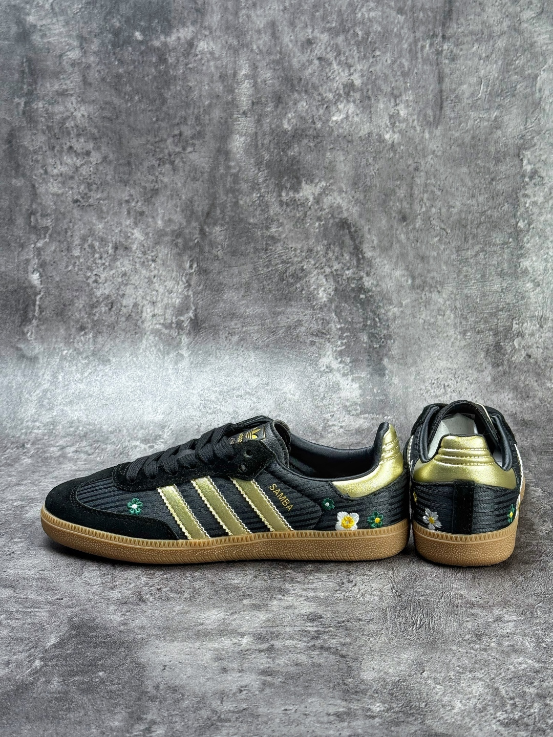 140 adidas originals Samba W 三叶草休闲防滑耐磨低帮板鞋 IH1331-Chinese UA Cheap High Quatity Brand Clothes Bags handbags Sneakers wholesale wholesaler seller from China Factory suppliers Fashion Clothing Shoes best Quality Beautiful Price 140 adidas originals Samba W 三叶草休闲防滑耐磨低帮板鞋 IH1331