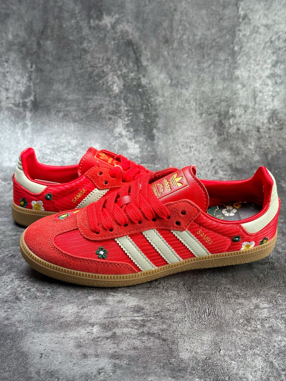 140 adidas originals Samba W 三叶草休闲防滑耐磨低帮板鞋 IH9056