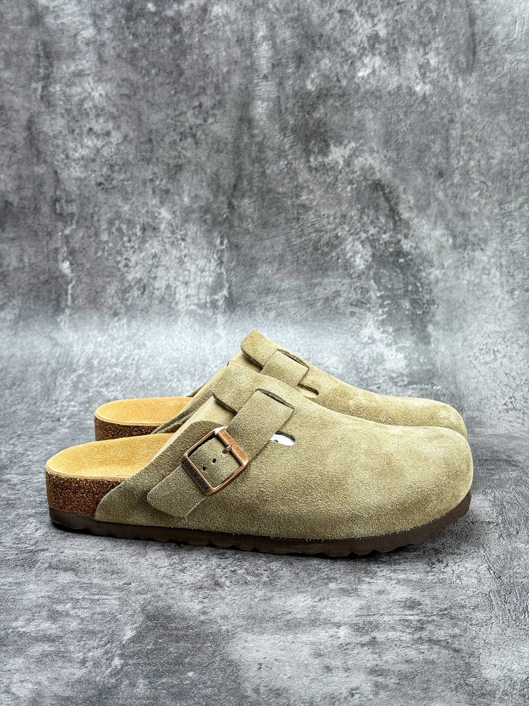 180 德国百年知名鞋履品牌·博肯 Birkenstock 半拖 0560771-Chinese UA Cheap High Quatity Brand Clothes Bags handbags Sneakers wholesale wholesaler seller from China Factory suppliers Fashion Clothing Shoes best Quality Beautiful Price 180 德国百年知名鞋履品牌·博肯 Birkenstock 半拖 0560771