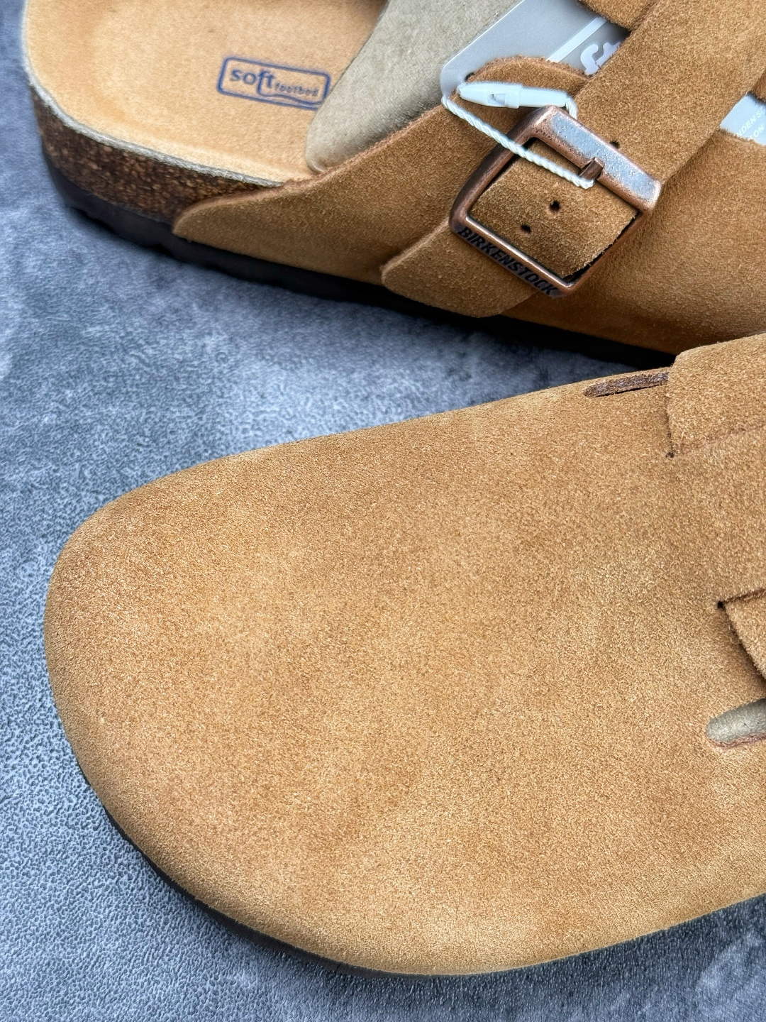 180 德国百年知名鞋履品牌·博肯 Birkenstock 半拖 出品 1009542PP