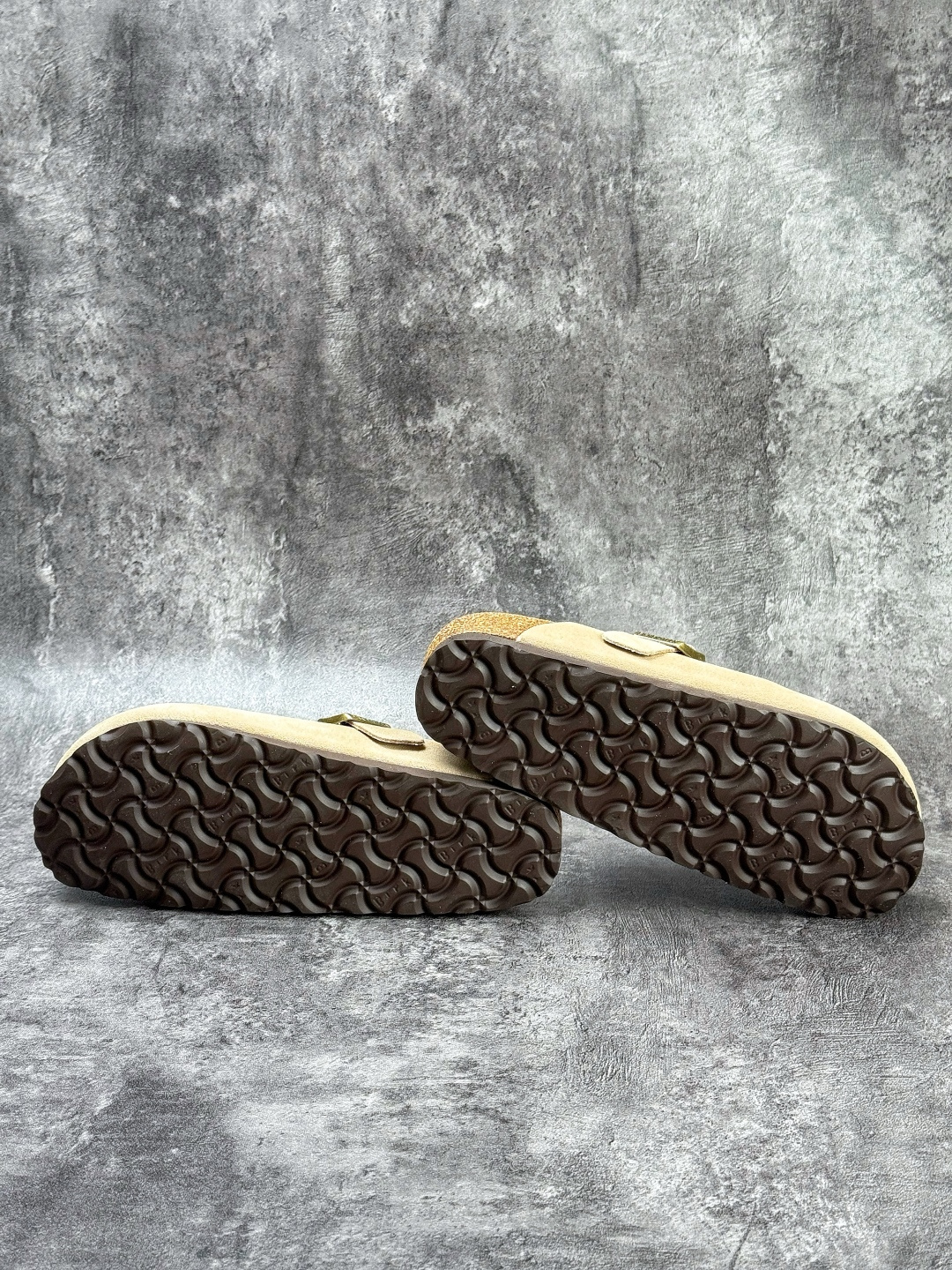180 德国百年知名鞋履品牌·博肯 Birkenstock 半拖 出品 1027875PP-Chinese UA Cheap High Quatity Brand Clothes Bags handbags Sneakers wholesale wholesaler seller from China Factory suppliers Fashion Clothing Shoes best Quality Beautiful Price 180 德国百年知名鞋履品牌·博肯 Birkenstock 半拖 出品 1027875PP