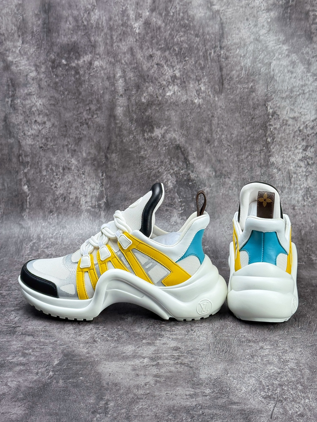 LOUIS VUITTON Archlight皮革时尚圆头系带 低帮 生活休闲鞋 真-Top High Quatity Cheap Sneakers Fashion Clothing Clothes Bags handbags Shoes of all Brand wholesale With The best Quality And Beautiful Price from China Factory Chinese suppliers wholesaler seller LOUIS VUITTON Archlight皮革时尚圆头系带 低帮 生活休闲鞋 真