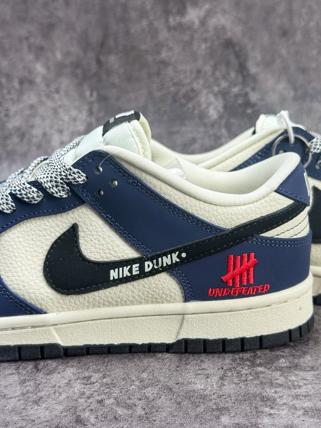 Nike SB Dunk Low x UNDEFEATED 蓝白黑小勾满天星 TX1688-019-Top High Quatity Cheap Sneakers Fashion Clothing Clothes Bags handbags Shoes of all Brand wholesale With The best Quality And Beautiful Price from China Factory Chinese suppliers wholesaler seller Nike SB Dunk Low x UNDEFEATED 蓝白黑小勾满天星 TX1688-019