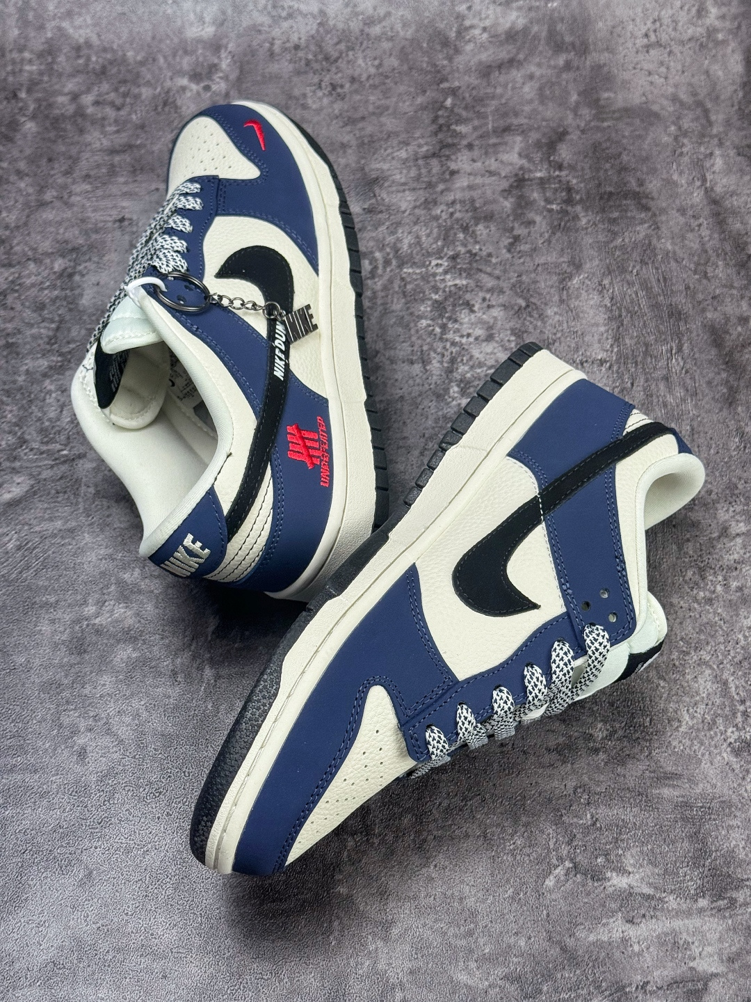 Nike SB Dunk Low x UNDEFEATED 蓝白黑小勾满天星 TX1688-019-Top High Quatity Cheap Sneakers Fashion Clothing Clothes Bags handbags Shoes of all Brand wholesale With The best Quality And Beautiful Price from China Factory Chinese suppliers wholesaler seller Nike SB Dunk Low x UNDEFEATED 蓝白黑小勾满天星 TX1688-019