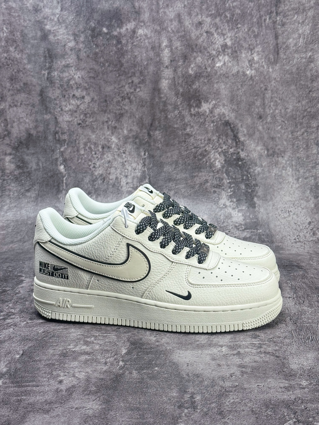 210 Nike Air Force 1 Low 07 白黑小勾满天星 CS5288-067