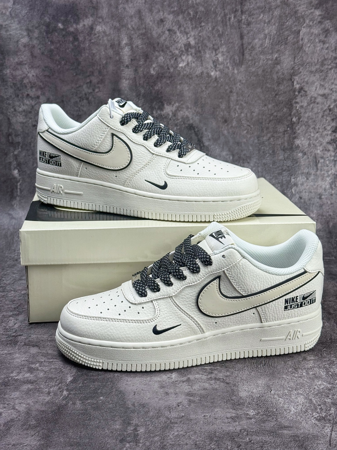 210 Nike Air Force 1 Low 07 白黑小勾满天星 CS5288-067