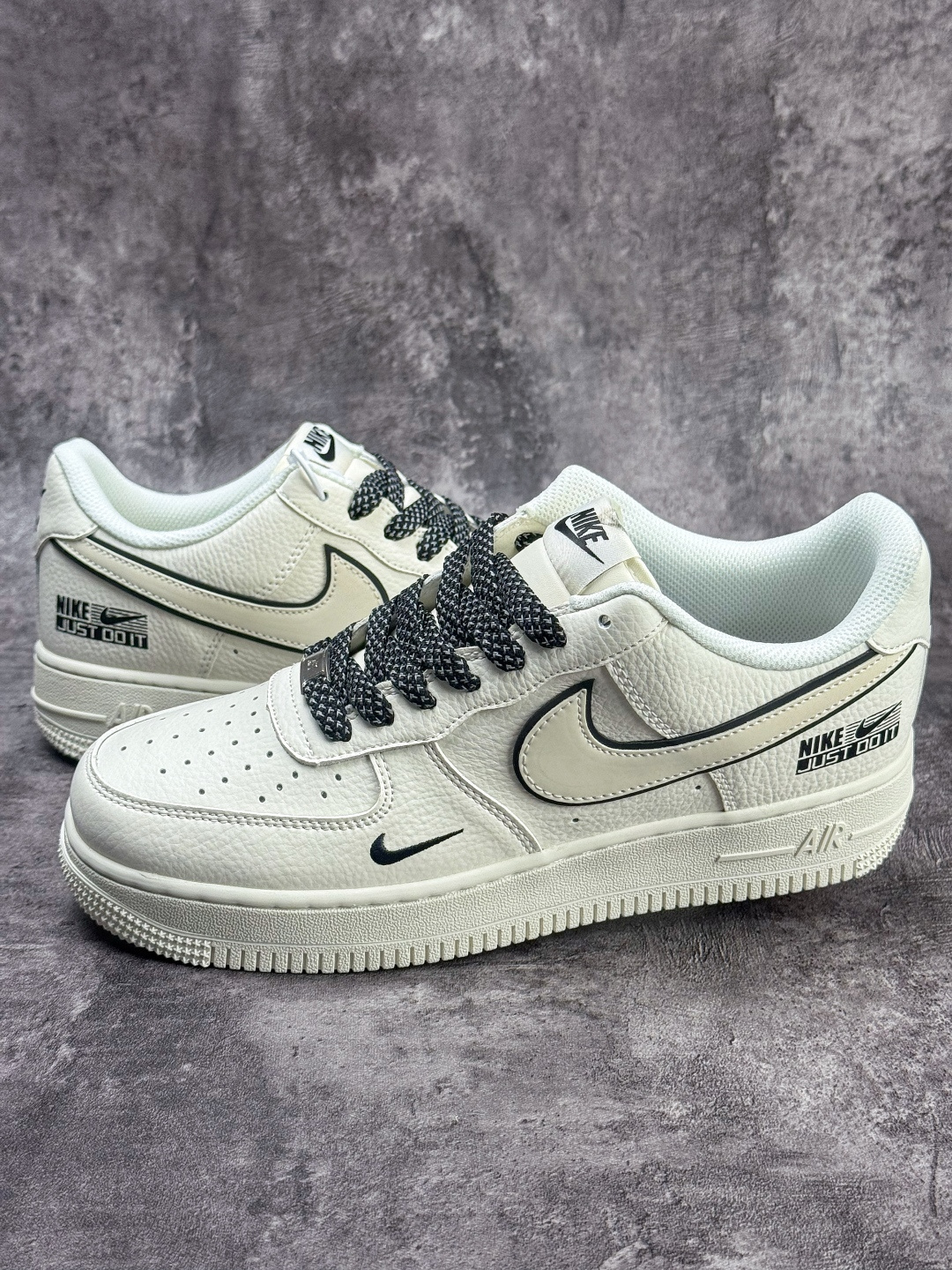 210 Nike Air Force 1 Low 07 白黑小勾满天星 CS5288-067