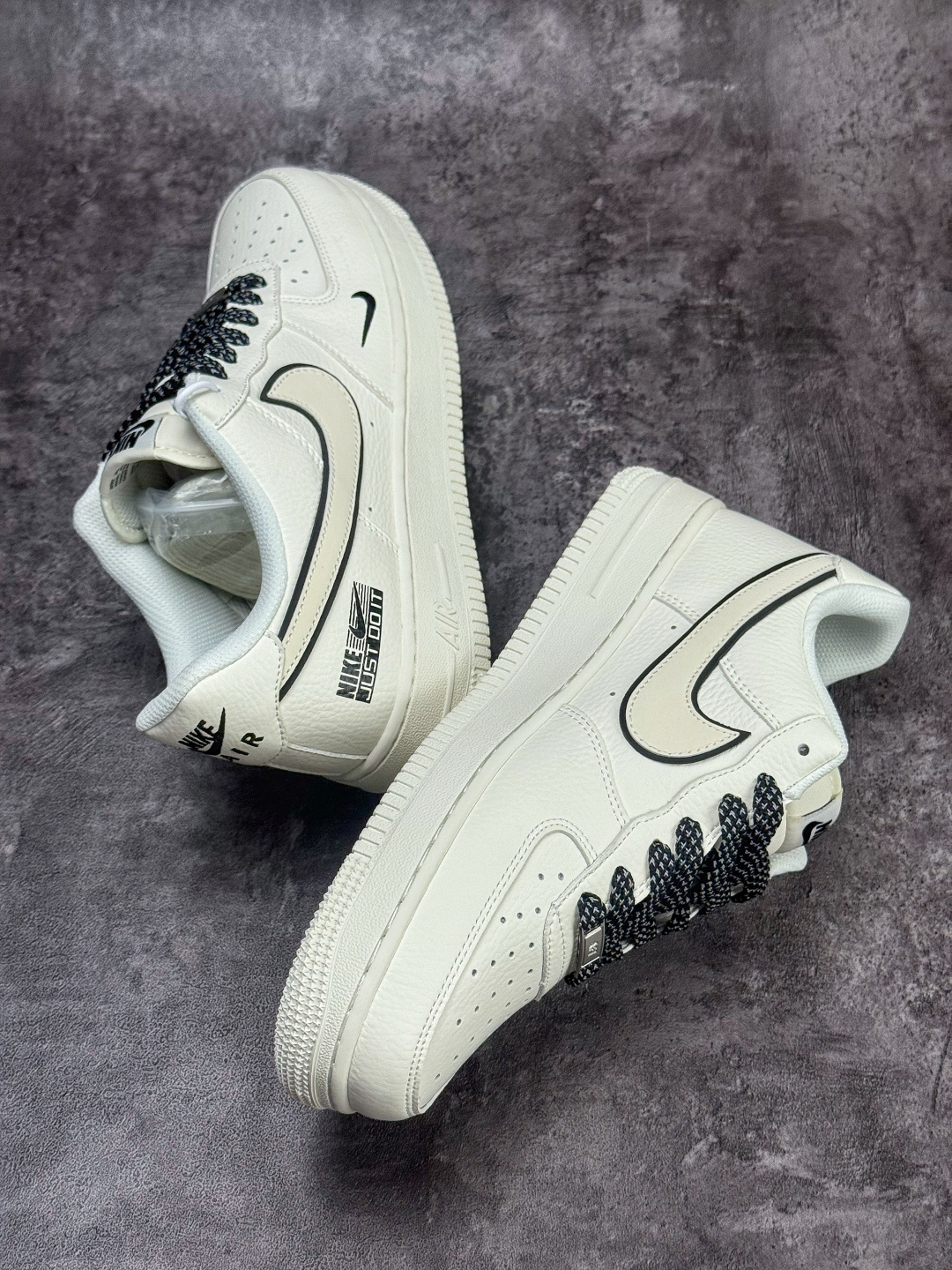 210 Nike Air Force 1 Low 07 白黑小勾满天星 CS5288-067