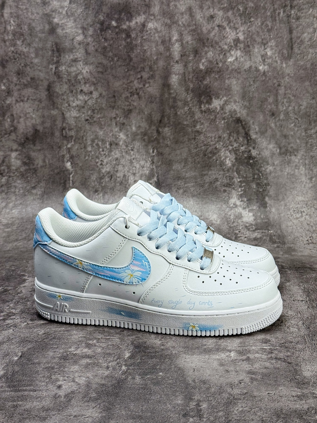 Nike Air Force 1 Low 07 方寸莞香 白蓝 ZH0316-129-Top High Quatity Cheap Sneakers Fashion Clothing Clothes Bags handbags Shoes of all Brand wholesale With The best Quality And Beautiful Price from China Factory Chinese suppliers wholesaler seller Nike Air Force 1 Low 07 方寸莞香 白蓝 ZH0316-129