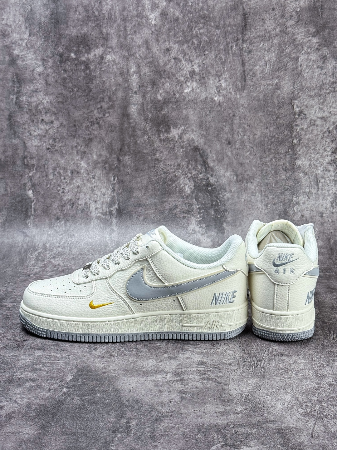 Nike Air Force 1 Low 07 白灰小勾满天星 CS5288-068