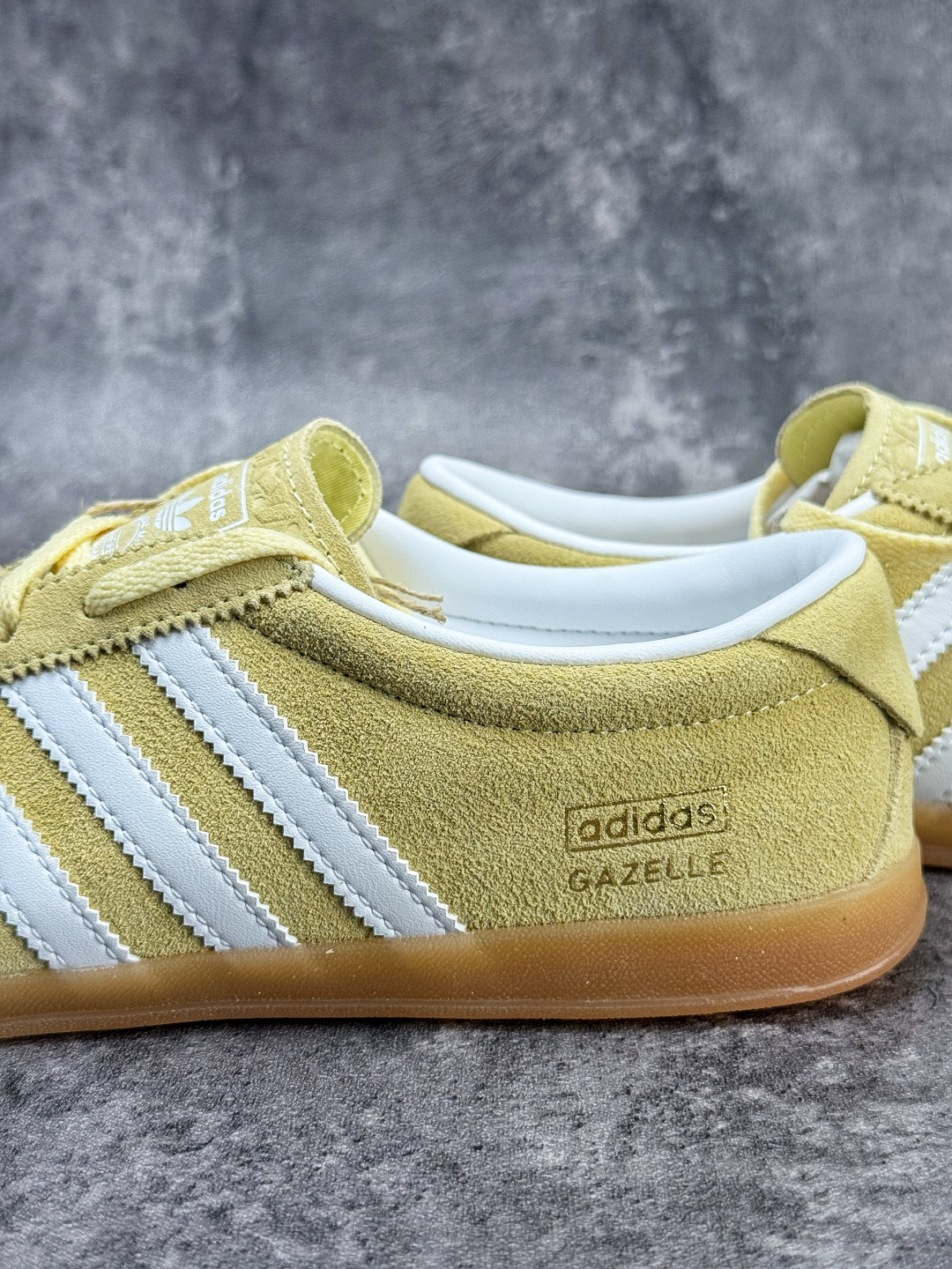 150 adidas originals GAZELLE LO PRO 百搭舒适 低帮 板鞋 JR8894-Chinese UA Cheap High Quatity Brand Clothes Bags handbags Sneakers wholesale wholesaler seller from China Factory suppliers Fashion Clothing Shoes best Quality Beautiful Price 150 adidas originals GAZELLE LO PRO 百搭舒适 低帮 板鞋 JR8894