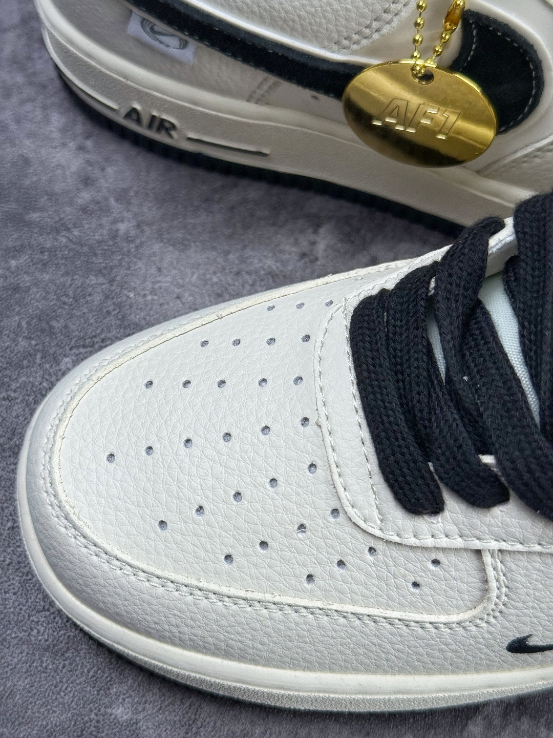 210 Nike Air Force 1 Low 07 白黑小勾 DD1982-324-Chinese UA Cheap High Quatity Brand Clothes Bags handbags Sneakers wholesale wholesaler seller from China Factory suppliers Fashion Clothing Shoes best Quality Beautiful Price 210 Nike Air Force 1 Low 07 白黑小勾 DD1982-324