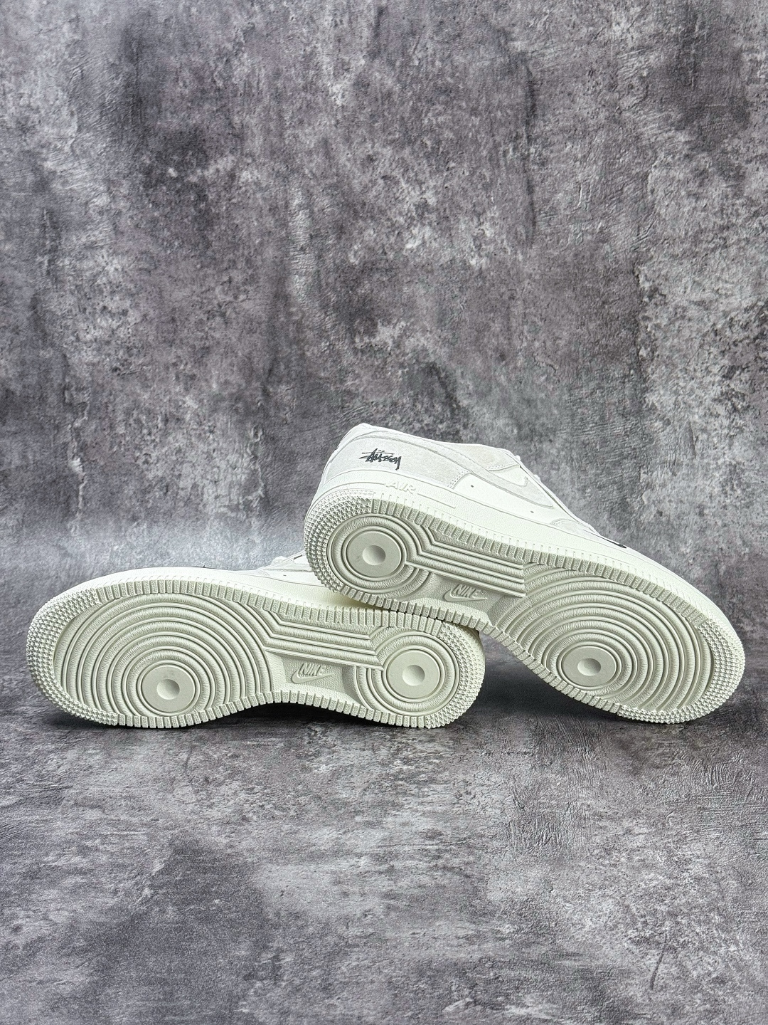 210 Nike Air Force 1 Low 07 x Stussy 灰白小勾 CS5288-097-Chinese UA Cheap High Quatity Brand Clothes Bags handbags Sneakers wholesale wholesaler seller from China Factory suppliers Fashion Clothing Shoes best Quality Beautiful Price 210 Nike Air Force 1 Low 07 x Stussy 灰白小勾 CS5288-097
