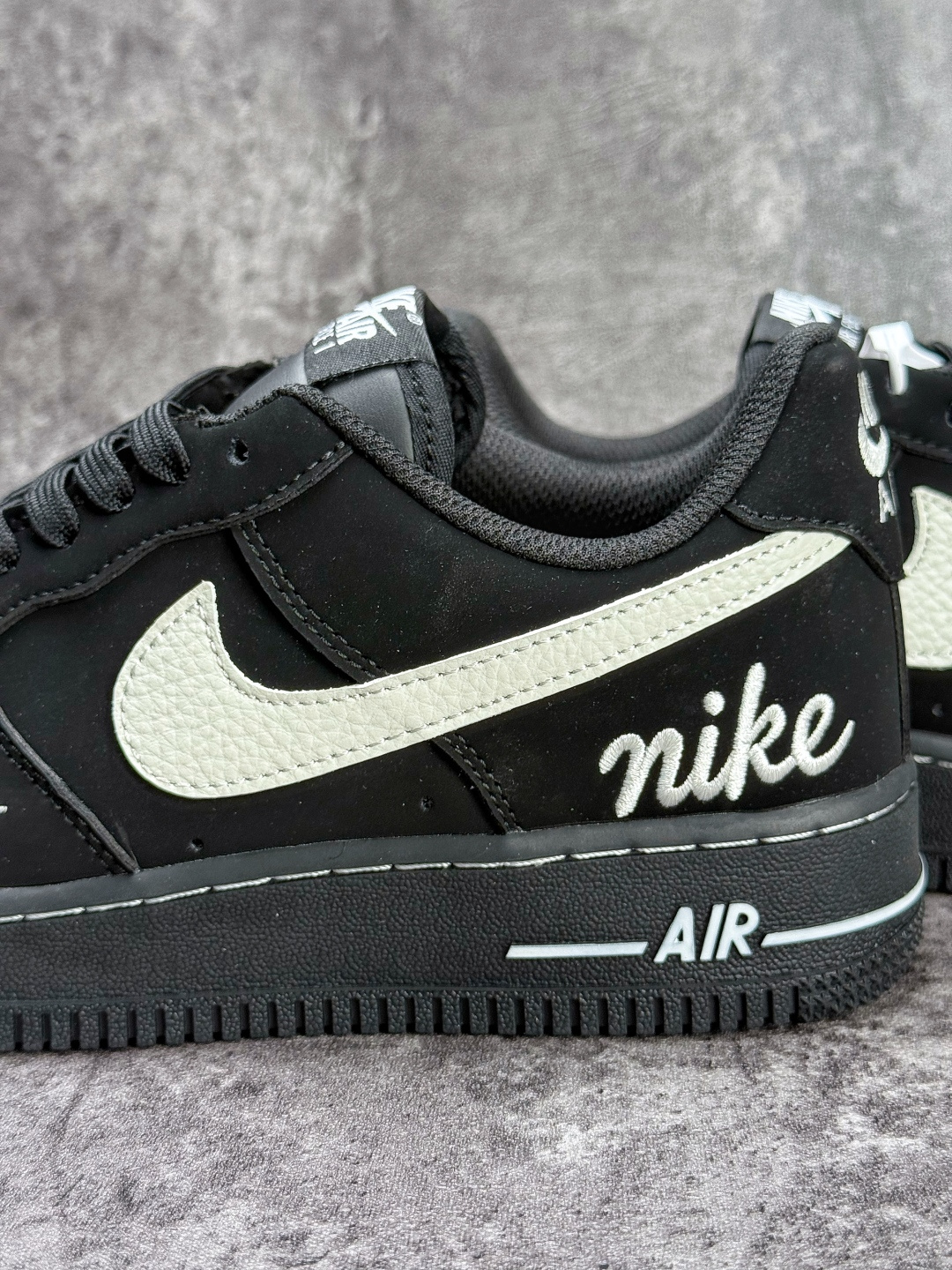 Nike Air Force 1 Low 07 黑白小勾 NH0601-547-Top High Quatity Cheap Sneakers Fashion Clothing Clothes Bags handbags Shoes of all Brand wholesale With The best Quality And Beautiful Price from China Factory Chinese suppliers wholesaler seller Nike Air Force 1 Low 07 黑白小勾 NH0601-547