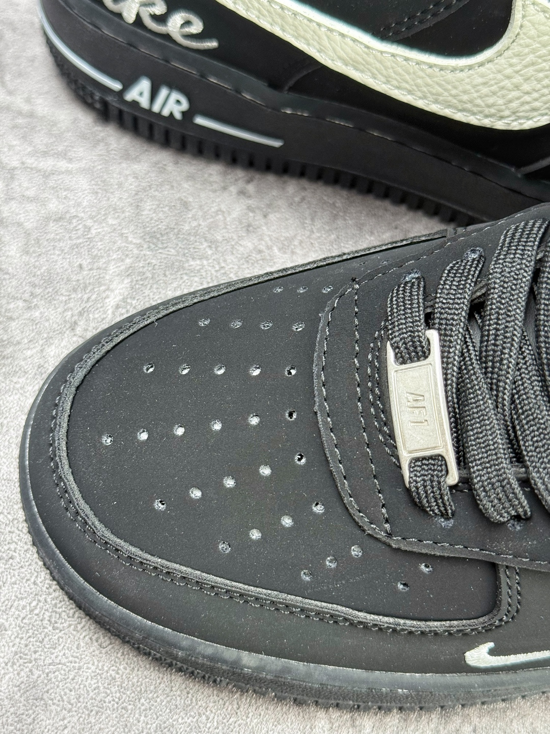 Nike Air Force 1 Low 07 黑白小勾 NH0601-547-Top High Quatity Cheap Sneakers Fashion Clothing Clothes Bags handbags Shoes of all Brand wholesale With The best Quality And Beautiful Price from China Factory Chinese suppliers wholesaler seller Nike Air Force 1 Low 07 黑白小勾 NH0601-547