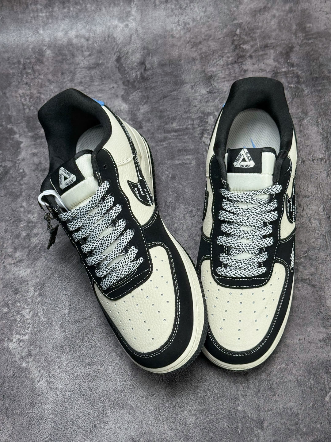 Nike Air Force 1 Low 07 x PALACE 黑白小勾满天星 DW8806-005-Top High Quatity Cheap Sneakers Fashion Clothing Clothes Bags handbags Shoes of all Brand wholesale With The best Quality And Beautiful Price from China Factory Chinese suppliers wholesaler seller Nike Air Force 1 Low 07 x PALACE 黑白小勾满天星 DW8806-005