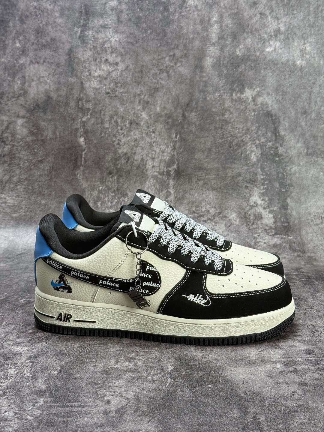 Nike Air Force 1 Low 07 x PALACE 黑白小勾满天星 DW8806-005-Top High Quatity Cheap Sneakers Fashion Clothing Clothes Bags handbags Shoes of all Brand wholesale With The best Quality And Beautiful Price from China Factory Chinese suppliers wholesaler seller Nike Air Force 1 Low 07 x PALACE 黑白小勾满天星 DW8806-005